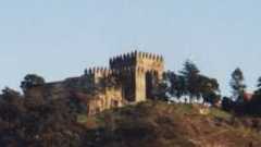 Vista geral do castelo de Lanhoso (foto José Semelhe)