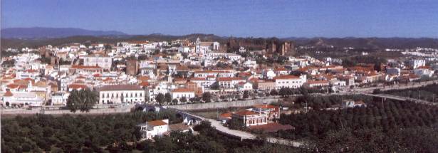 Silves e o rio Arade vistos de este