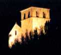 [Torre do castelo à noite]